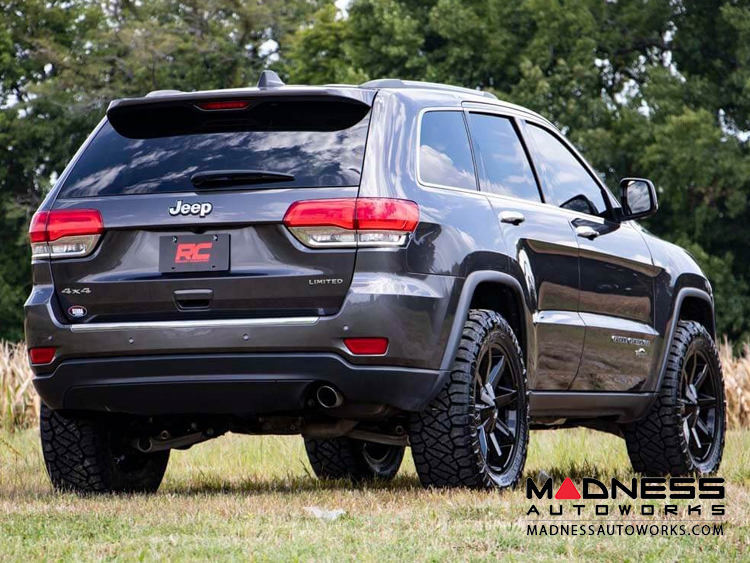 Jeep Grand Cherokee Lift Kit - 2.5" Lift - N3 Struts